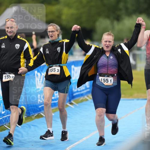 30.08.2026 - Elbe Triathlon Hamburg LAZAROV Photography http://msf.ph/oto/10029932 30.08.2026 16:50:09 Ziel  meine-sportfotos.de