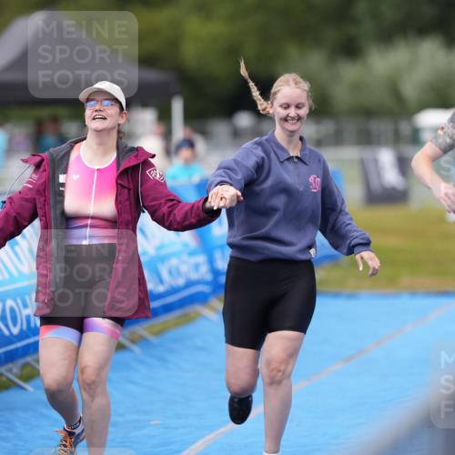 30.08.2026 - Elbe Triathlon Hamburg LAZAROV Photography http://msf.ph/oto/10029943 30.08.2026 17:05:04 Ziel  meine-sportfotos.de