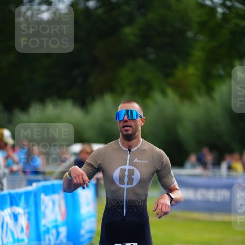 30.08.2026 - Elbe Triathlon Hamburg LAZAROV Photography http://msf.ph/oto/10029986 30.08.2026 10:00:55 Ziel 218 meine-sportfotos.de