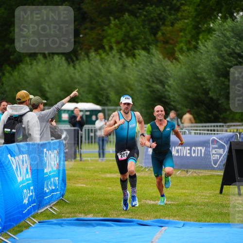 30.08.2026 - Elbe Triathlon Hamburg LAZAROV Photography http://msf.ph/oto/10030097 30.08.2026 10:07:23 Ziel 199, 207 meine-sportfotos.de