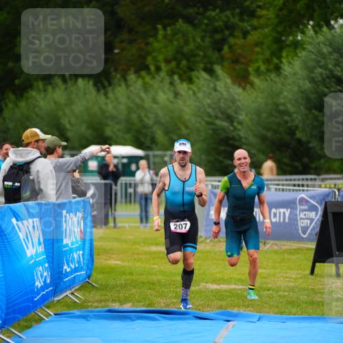 30.08.2026 - Elbe Triathlon Hamburg LAZAROV Photography http://msf.ph/oto/10030098 30.08.2026 10:07:24 Ziel 199, 207 meine-sportfotos.de