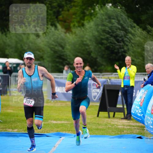 30.08.2026 - Elbe Triathlon Hamburg LAZAROV Photography http://msf.ph/oto/10030100 30.08.2026 10:07:24 Ziel 199, 207 meine-sportfotos.de