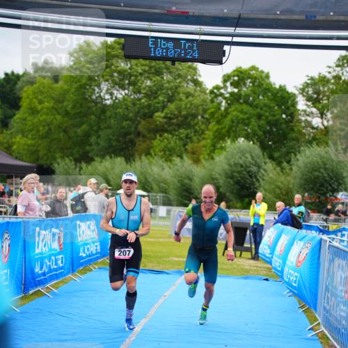 30.08.2026 - Elbe Triathlon Hamburg LAZAROV Photography http://msf.ph/oto/10030104 30.08.2026 10:07:25 Ziel 199, 207 meine-sportfotos.de