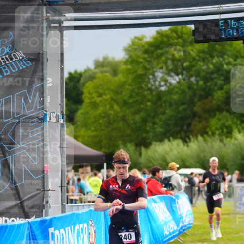 30.08.2026 - Elbe Triathlon Hamburg LAZAROV Photography http://msf.ph/oto/10030195 30.08.2026 10:10:00 Ziel 181, 240 meine-sportfotos.de