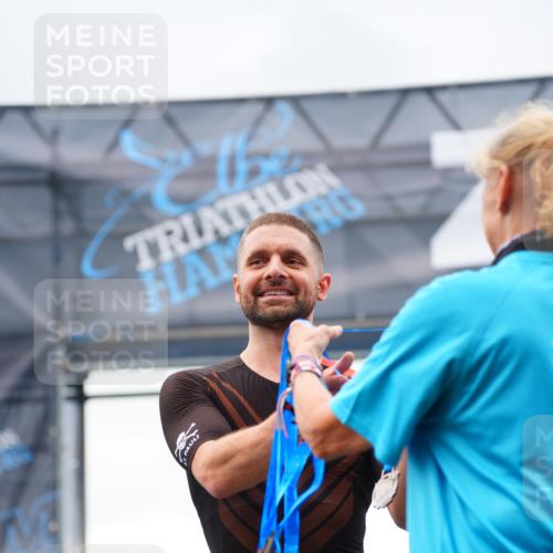 30.08.2026 - Elbe Triathlon Hamburg LAZAROV Photography http://msf.ph/oto/10030359 30.08.2026 10:14:49 Ziel  meine-sportfotos.de