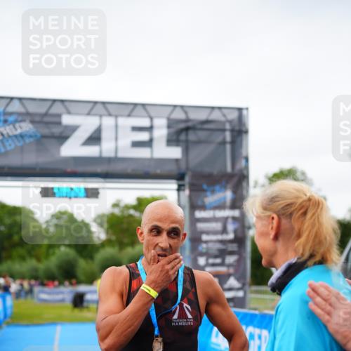 30.08.2026 - Elbe Triathlon Hamburg LAZAROV Photography http://msf.ph/oto/10030455 30.08.2026 10:18:27 Ziel  meine-sportfotos.de