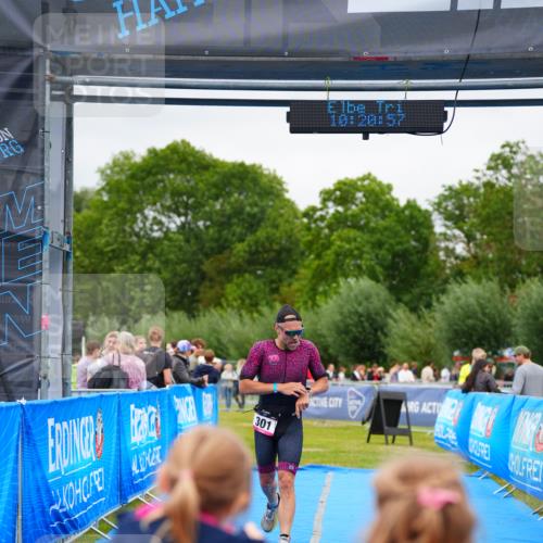 30.08.2026 - Elbe Triathlon Hamburg LAZAROV Photography http://msf.ph/oto/10030514 30.08.2026 10:20:58 Ziel 301 meine-sportfotos.de