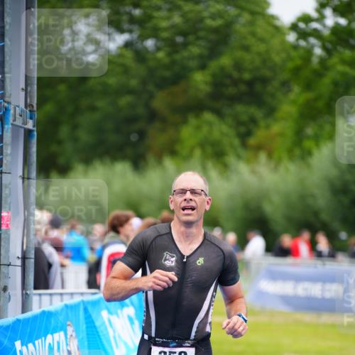 30.08.2026 - Elbe Triathlon Hamburg LAZAROV Photography http://msf.ph/oto/10030596 30.08.2026 10:25:10 Ziel 258 meine-sportfotos.de
