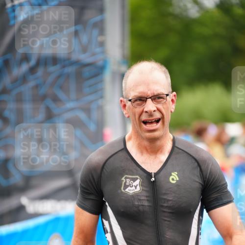30.08.2026 - Elbe Triathlon Hamburg LAZAROV Photography http://msf.ph/oto/10030600 30.08.2026 10:25:13 Ziel 258 meine-sportfotos.de
