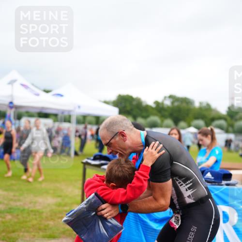 30.08.2026 - Elbe Triathlon Hamburg LAZAROV Photography http://msf.ph/oto/10030612 30.08.2026 10:25:30 Ziel  meine-sportfotos.de