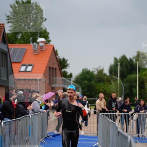 30.08.2026 - Elbe Triathlon Hamburg LAZAROV Photography http://msf.ph/oto/10030615 30.08.2026 08:22:32 Schwimmen 203, 225 meine-sportfotos.de