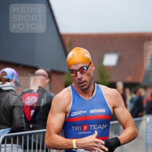 30.08.2026 - Elbe Triathlon Hamburg LAZAROV Photography http://msf.ph/oto/10030619 30.08.2026 08:22:41 Schwimmen 195, 203, 225 meine-sportfotos.de