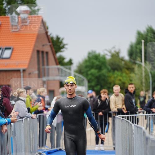 30.08.2026 - Elbe Triathlon Hamburg LAZAROV Photography http://msf.ph/oto/10030634 30.08.2026 08:23:30 Schwimmen 186, 207 meine-sportfotos.de