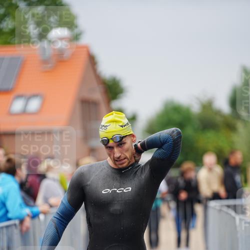 30.08.2026 - Elbe Triathlon Hamburg LAZAROV Photography http://msf.ph/oto/10030638 30.08.2026 08:23:32 Schwimmen 186, 207 meine-sportfotos.de
