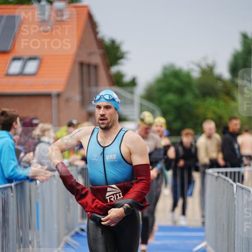 30.08.2026 - Elbe Triathlon Hamburg LAZAROV Photography http://msf.ph/oto/10030644 30.08.2026 08:23:41 Schwimmen 186, 190, 207, 213, 217, 226 meine-sportfotos.de