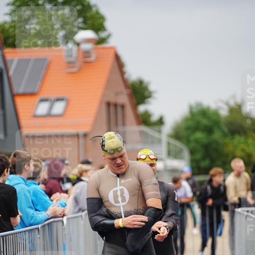 30.08.2026 - Elbe Triathlon Hamburg LAZAROV Photography http://msf.ph/oto/10030648 30.08.2026 08:23:43 Schwimmen 186, 190, 207, 213, 217, 226 meine-sportfotos.de