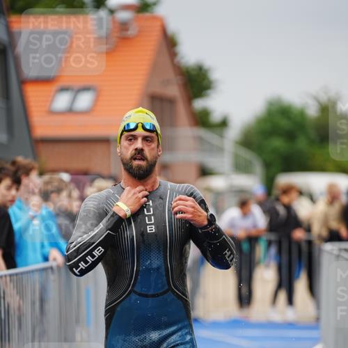 30.08.2026 - Elbe Triathlon Hamburg LAZAROV Photography http://msf.ph/oto/10030663 30.08.2026 08:23:53 Schwimmen 189, 190, 213, 217, 226 meine-sportfotos.de