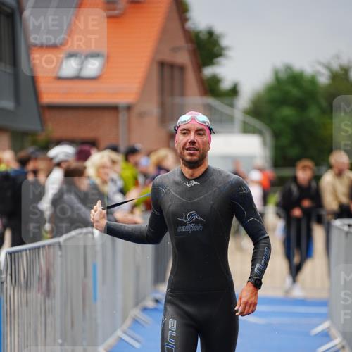 30.08.2026 - Elbe Triathlon Hamburg LAZAROV Photography http://msf.ph/oto/10030666 30.08.2026 08:24:29 Schwimmen 218, 247 meine-sportfotos.de