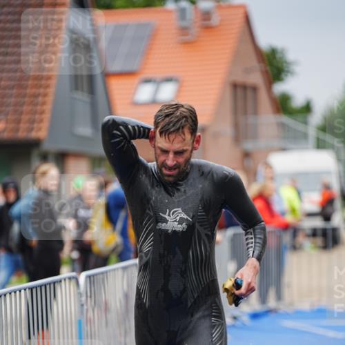 30.08.2026 - Elbe Triathlon Hamburg LAZAROV Photography http://msf.ph/oto/10030681 30.08.2026 08:25:12 Schwimmen 219 meine-sportfotos.de