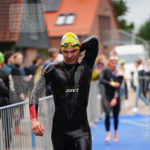 30.08.2026 - Elbe Triathlon Hamburg LAZAROV Photography http://msf.ph/oto/10030685 30.08.2026 08:25:39 Schwimmen 185, 193, 204, 216 meine-sportfotos.de