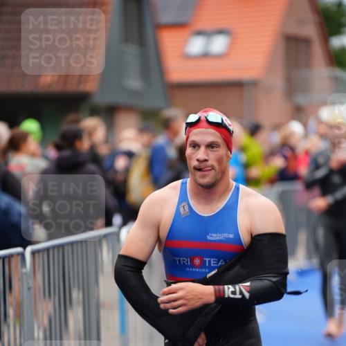 30.08.2026 - Elbe Triathlon Hamburg LAZAROV Photography http://msf.ph/oto/10030688 30.08.2026 08:25:42 Schwimmen 185, 193, 197, 199, 204, 216 meine-sportfotos.de