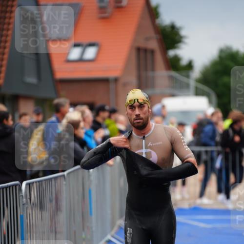30.08.2026 - Elbe Triathlon Hamburg LAZAROV Photography http://msf.ph/oto/10030689 30.08.2026 08:25:44 Schwimmen 185, 193, 197, 199, 204, 216 meine-sportfotos.de
