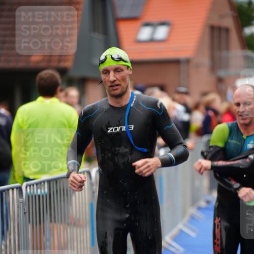 30.08.2026 - Elbe Triathlon Hamburg LAZAROV Photography http://msf.ph/oto/10030693 30.08.2026 08:25:53 Schwimmen 197, 199, 216 meine-sportfotos.de