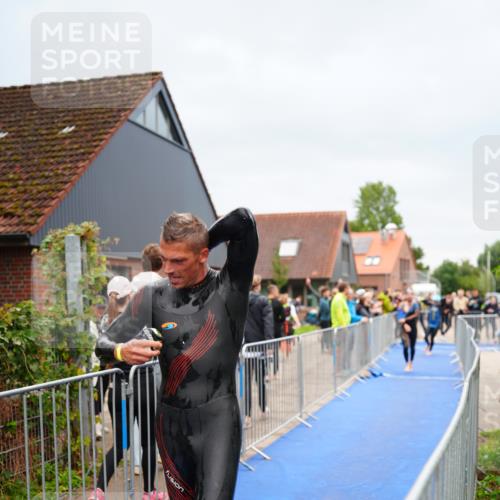30.08.2026 - Elbe Triathlon Hamburg LAZAROV Photography http://msf.ph/oto/10030702 30.08.2026 08:26:17 Schwimmen 188, 210, 221, 230 meine-sportfotos.de