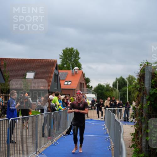 30.08.2026 - Elbe Triathlon Hamburg LAZAROV Photography http://msf.ph/oto/10030708 30.08.2026 08:27:10 Schwimmen 191, 227, 229 meine-sportfotos.de