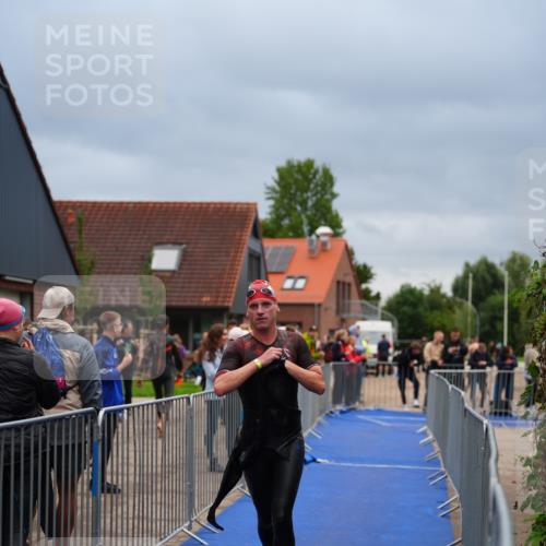 30.08.2026 - Elbe Triathlon Hamburg LAZAROV Photography http://msf.ph/oto/10030710 30.08.2026 08:27:11 Schwimmen 191, 227, 229 meine-sportfotos.de