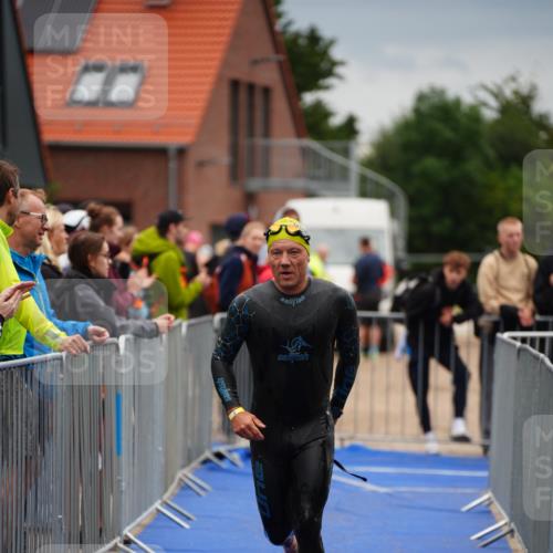 30.08.2026 - Elbe Triathlon Hamburg LAZAROV Photography http://msf.ph/oto/10030712 30.08.2026 08:27:16 Schwimmen 191, 227, 229, 240 meine-sportfotos.de