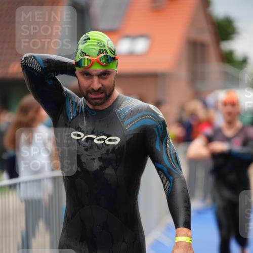30.08.2026 - Elbe Triathlon Hamburg LAZAROV Photography http://msf.ph/oto/10030727 30.08.2026 08:27:35 Schwimmen 181, 232, 238, 240 meine-sportfotos.de