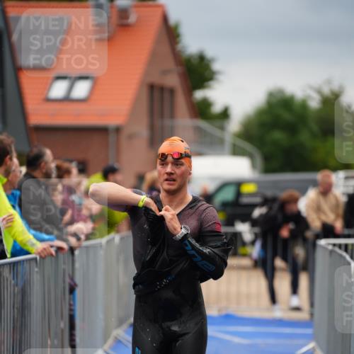 30.08.2026 - Elbe Triathlon Hamburg LAZAROV Photography http://msf.ph/oto/10030728 30.08.2026 08:27:36 Schwimmen 181, 232, 238, 240 meine-sportfotos.de