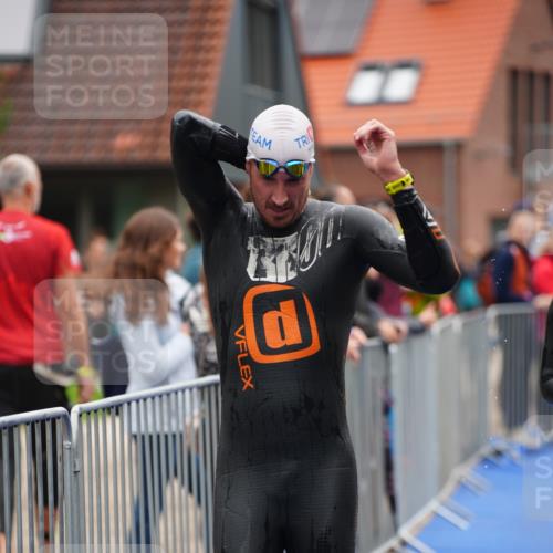 30.08.2026 - Elbe Triathlon Hamburg LAZAROV Photography http://msf.ph/oto/10030743 30.08.2026 08:27:50 Schwimmen 181, 182, 206, 222, 236 meine-sportfotos.de