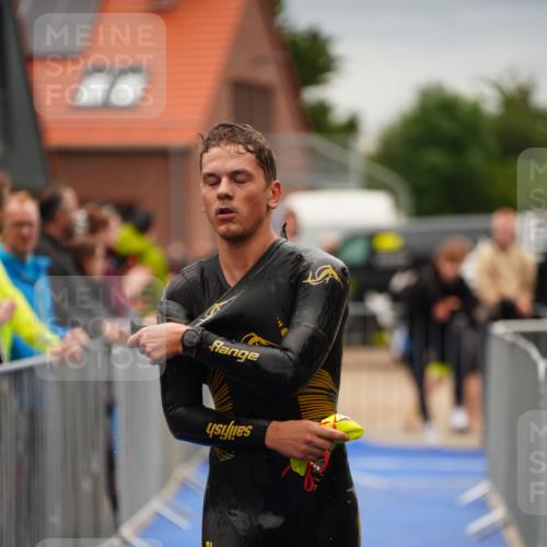 30.08.2026 - Elbe Triathlon Hamburg LAZAROV Photography http://msf.ph/oto/10030744 30.08.2026 08:27:50 Schwimmen 181, 182, 206, 222, 236 meine-sportfotos.de