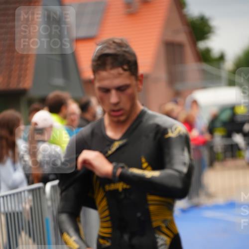 30.08.2026 - Elbe Triathlon Hamburg LAZAROV Photography http://msf.ph/oto/10030746 30.08.2026 08:27:51 Schwimmen 181, 182, 206, 222, 236 meine-sportfotos.de