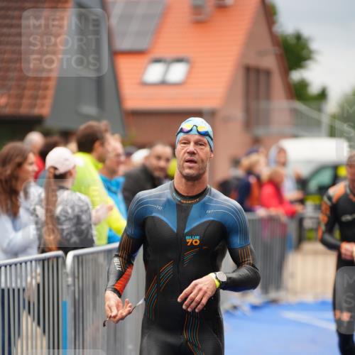 30.08.2026 - Elbe Triathlon Hamburg LAZAROV Photography http://msf.ph/oto/10030750 30.08.2026 08:27:59 Schwimmen 182, 222, 236 meine-sportfotos.de
