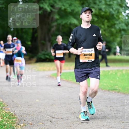 30.08.2026 - Blankeneser Heldenlauf Dr. Thomas Lammeyer http://msf.ph/oto/10030757 30.08.2026 10:33:33 Laufen 2710, 7 meine-sportfotos.de