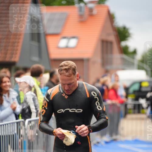 30.08.2026 - Elbe Triathlon Hamburg LAZAROV Photography http://msf.ph/oto/10030759 30.08.2026 08:28:02 Schwimmen 222, 236 meine-sportfotos.de