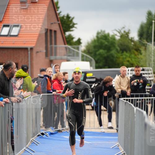 30.08.2026 - Elbe Triathlon Hamburg LAZAROV Photography http://msf.ph/oto/10030764 30.08.2026 08:28:13 Schwimmen 183 meine-sportfotos.de