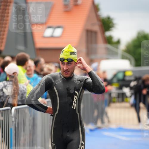 30.08.2026 - Elbe Triathlon Hamburg LAZAROV Photography http://msf.ph/oto/10030787 30.08.2026 08:28:16 Schwimmen 183, 198 meine-sportfotos.de