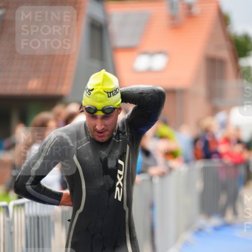 30.08.2026 - Elbe Triathlon Hamburg LAZAROV Photography http://msf.ph/oto/10030792 30.08.2026 08:28:17 Schwimmen 183, 198 meine-sportfotos.de