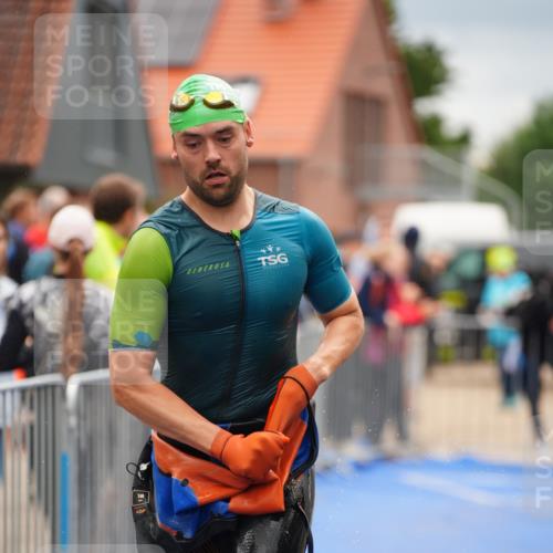 30.08.2026 - Elbe Triathlon Hamburg LAZAROV Photography http://msf.ph/oto/10030808 30.08.2026 08:28:23 Schwimmen 183, 198 meine-sportfotos.de