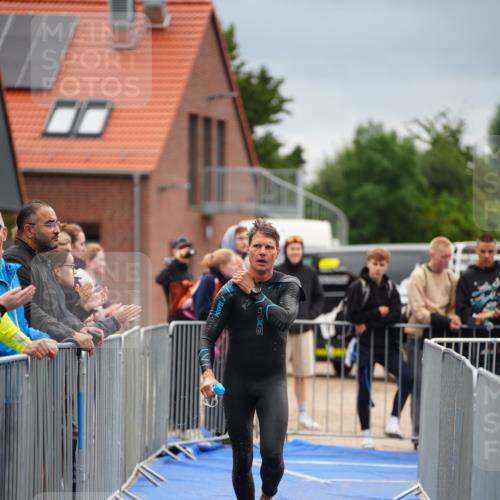 30.08.2026 - Elbe Triathlon Hamburg LAZAROV Photography http://msf.ph/oto/10030813 30.08.2026 08:28:48 Schwimmen 242 meine-sportfotos.de