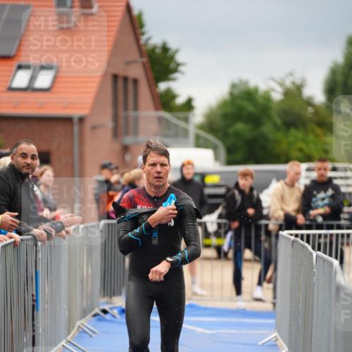 30.08.2026 - Elbe Triathlon Hamburg LAZAROV Photography http://msf.ph/oto/10030818 30.08.2026 08:28:49 Schwimmen 242 meine-sportfotos.de