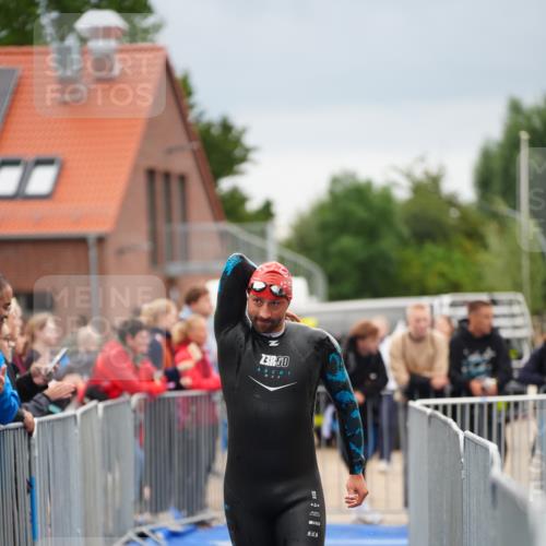 30.08.2026 - Elbe Triathlon Hamburg LAZAROV Photography http://msf.ph/oto/10030860 30.08.2026 08:29:41 Schwimmen 192, 208, 214, 215, 223 meine-sportfotos.de