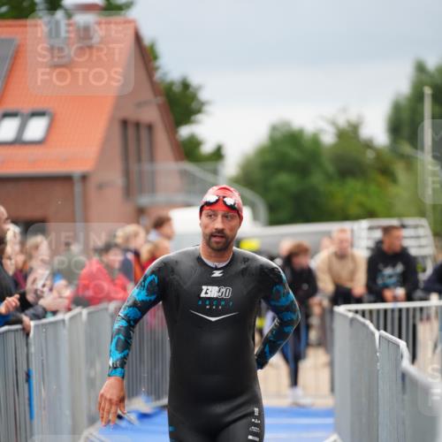 30.08.2026 - Elbe Triathlon Hamburg LAZAROV Photography http://msf.ph/oto/10030866 30.08.2026 08:29:41 Schwimmen 192, 208, 214, 215, 223 meine-sportfotos.de