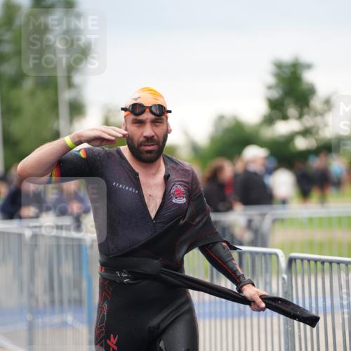 30.08.2026 - Elbe Triathlon Hamburg LAZAROV Photography http://msf.ph/oto/10030880 30.08.2026 08:30:28 Schwimmen 212, 235 meine-sportfotos.de