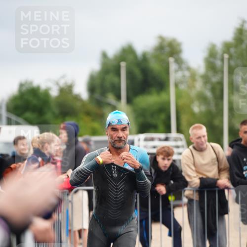 30.08.2026 - Elbe Triathlon Hamburg LAZAROV Photography http://msf.ph/oto/10030889 30.08.2026 08:30:38 Schwimmen 212 meine-sportfotos.de