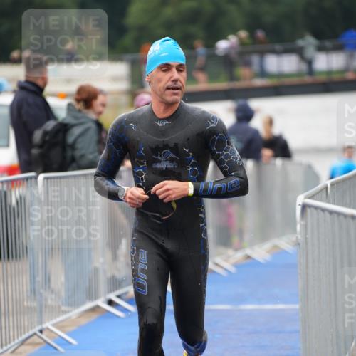 30.08.2026 - Elbe Triathlon Hamburg LAZAROV Photography http://msf.ph/oto/10030908 30.08.2026 08:30:51 Schwimmen 211 meine-sportfotos.de
